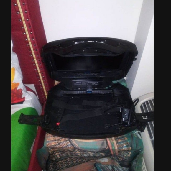 Gaems Vangaurd Gaming System - Picture 2 of 3